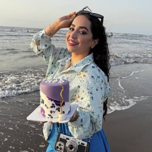 غزل آقایی لیندی