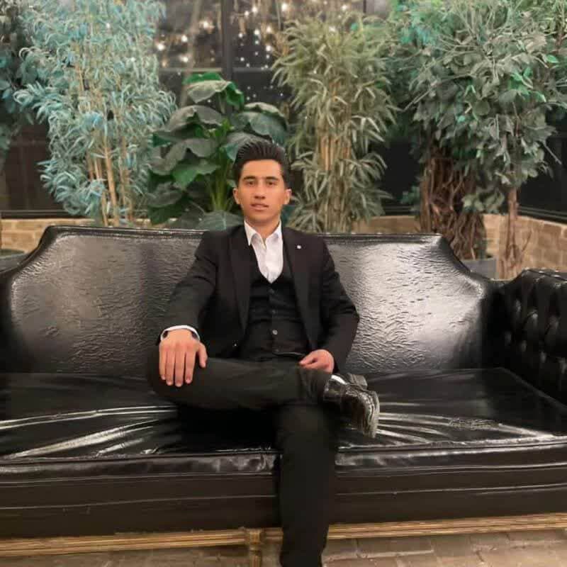 امیرعباس مومنی