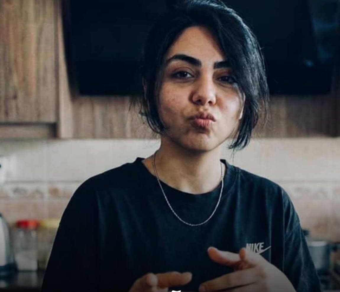 سارا نادری
