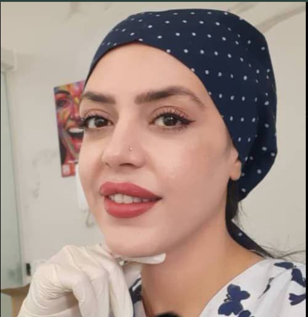 سپیده پاریزی