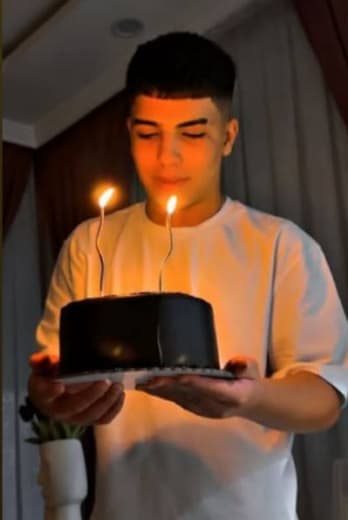 سروش اسحاقی