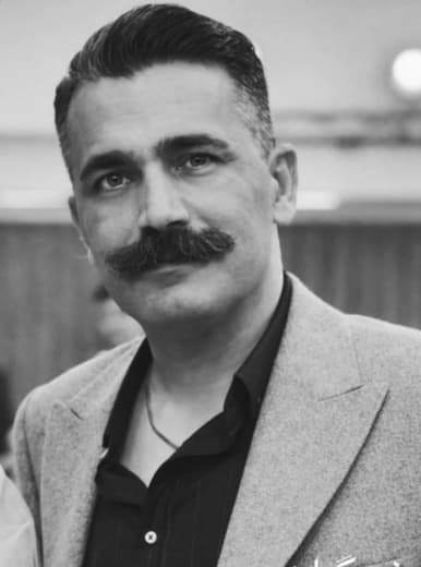 سیاوش شیرزاد