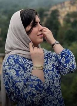 زهرا محمودپور
